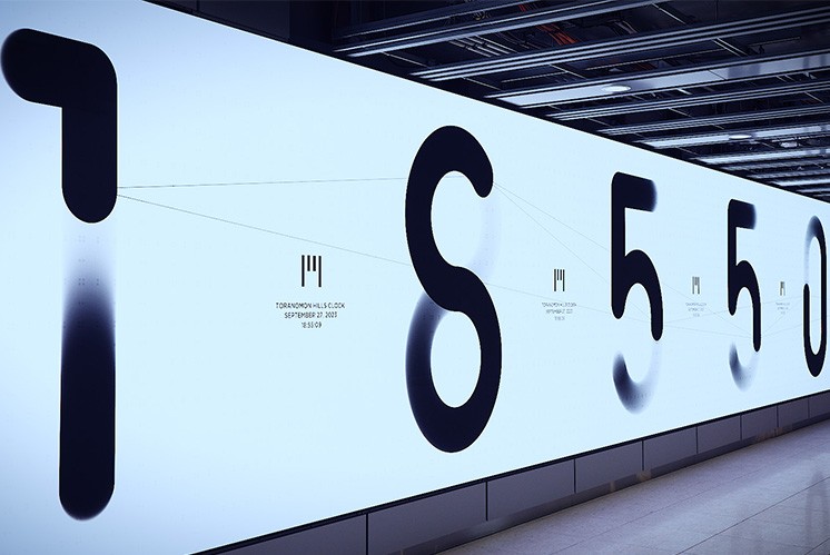 從數(shù)字到藝術(shù)：東京‘視頻時(shí)鐘’如何重塑城市導(dǎo)視