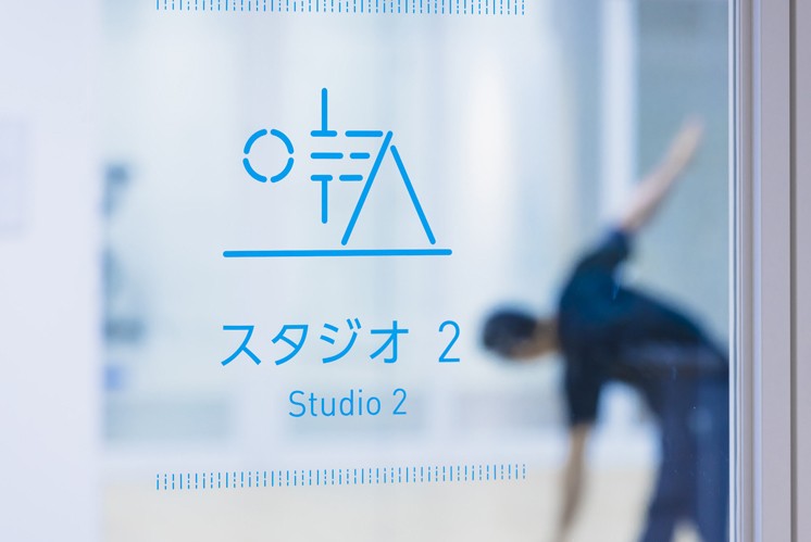 厚木市親切廣場(chǎng)導(dǎo)視系統(tǒng)設(shè)計(jì)：水韻與靈動(dòng)